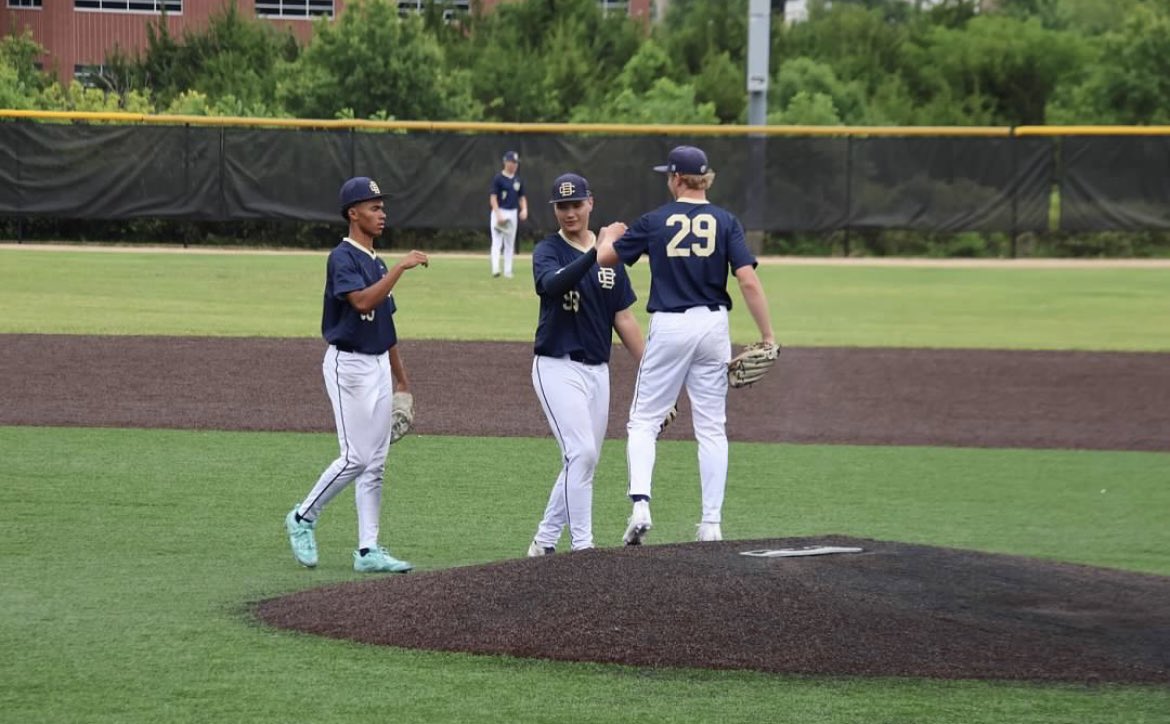 Larsenkinkelaar's tweet photo. Great outing this past weekend with a 5 inning no hitter. Lots of great plays from the infield to preserve it. Topped out at 84 and slider was moving well.

IP 5
P 65
K 9
H 0
BB 0 https://t.co/gRNJW2bs3q