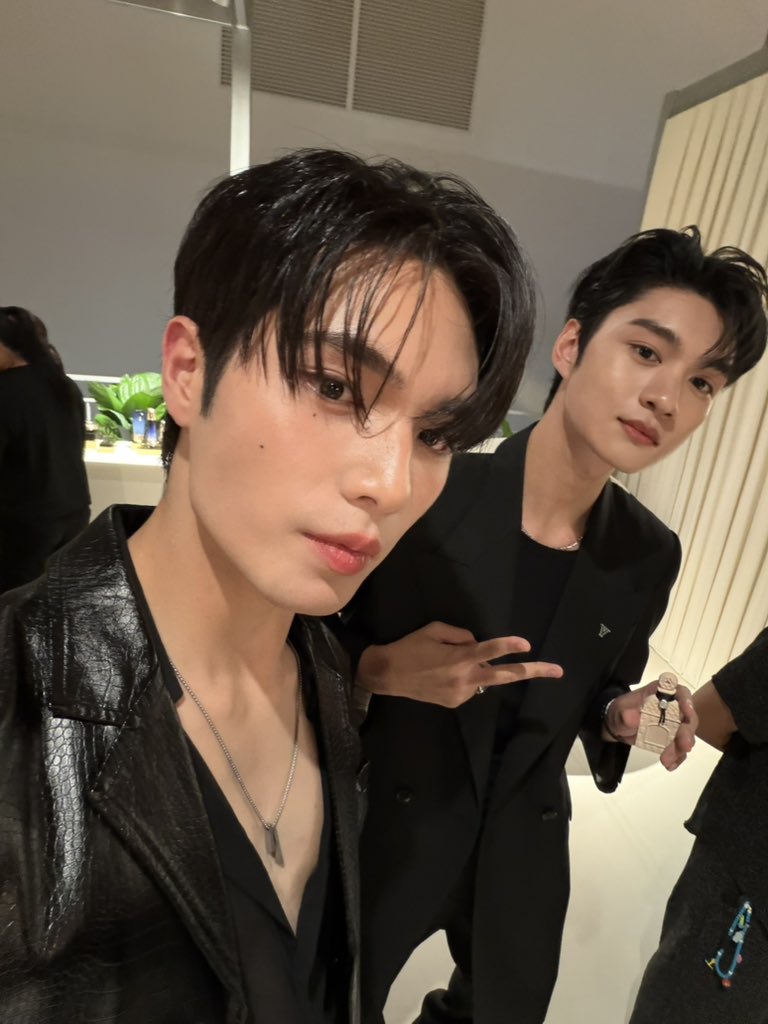 Fuaiz_thanawat's tweet photo. ขอบคุณที่แวะมาหากันน้าาา https://t.co/AjtGKJm6Ck