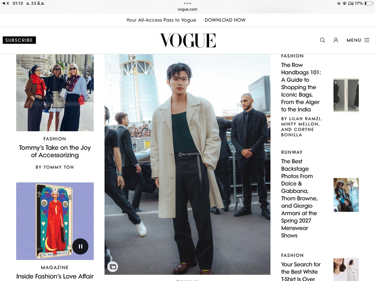 we_bearbeom's tweet photo. รูปใหญ่เท่าฝาบ้าน ในสื่อใหญ่อย่าง VOGUE เลยด้วย พ้มร้องกรี้ดดด มีน้ำตากับสิ่งนี้ ดีใจกับปอนด์จริง ๆ y—y

📎 https://t.co/tQElRUqbfq

#PradaSS27xPond 
#ppnaravit 
#pondnaravit @ppnaravit 
@Prada #pradass27 #prada https://t.co/AjXNZvaolp