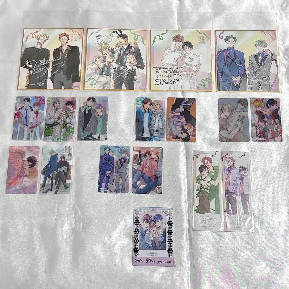 95z_gyohwan's tweet photo. ビーボーイ35周年記念展 ビボ展 色紙 クリアシート 特典 しおり 交換

【譲】画像1枚目

【求】画像2.3枚目
★あやみね先生最優先
しおりも色紙と同じ絵柄求め

都内手渡し、郵送
※初回ツイフィ必読 https://t.co/LUQENuCa8f