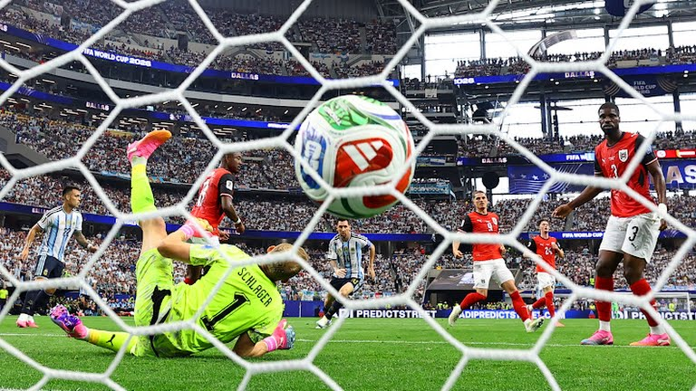 RajKumarRising's tweet photo. A record rewritten 🇦🇷📷 Leo Messi becomes the FIFA World Cup’s all-time leading men’s goalscorer with 17 goals.     Congratulations, Messi!
#fifaupdates 
#messi https://t.co/1zKFIscS7m