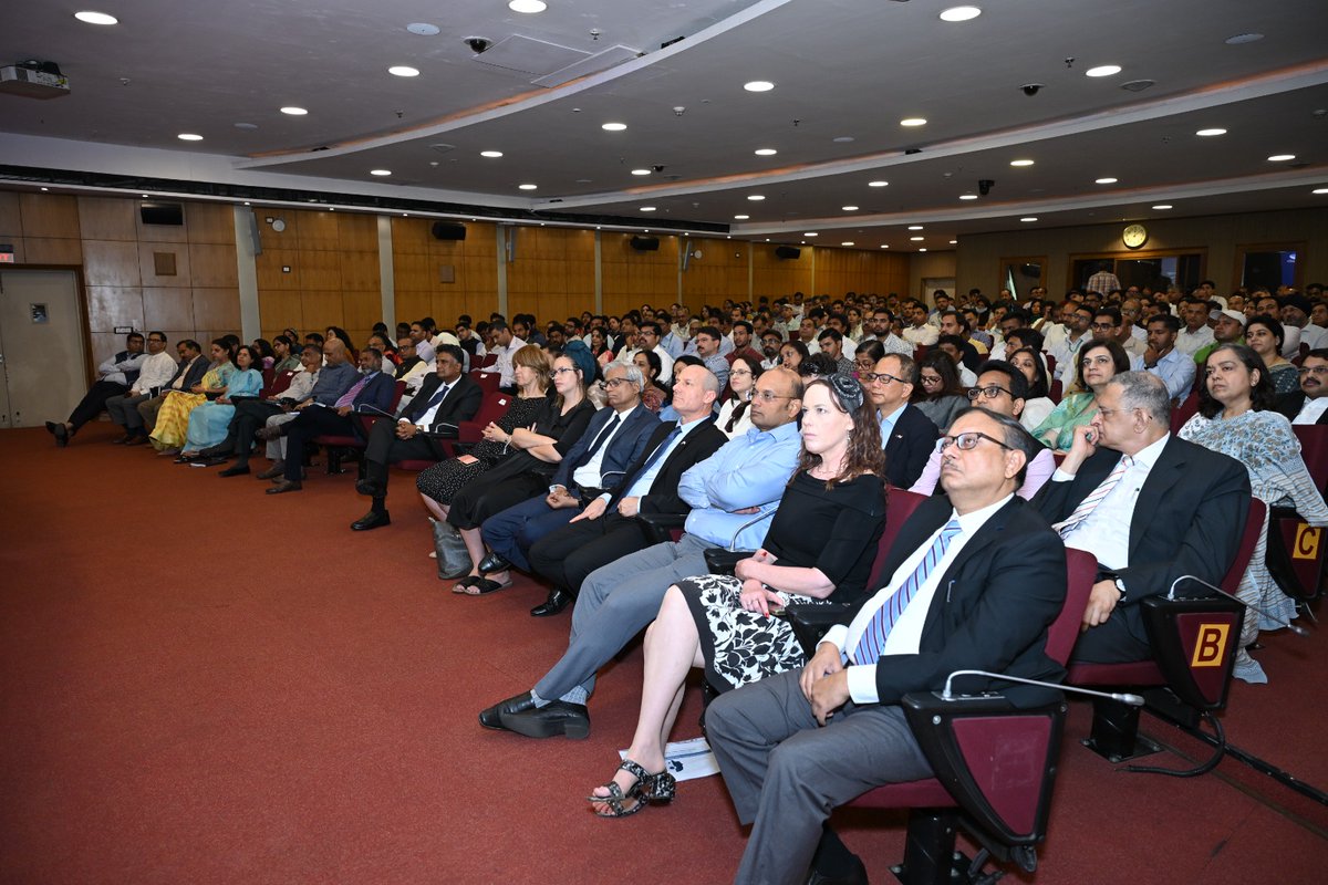 IndiaCAG's tweet photo. H.E. Mr. Matanyahu Englman, State Comptroller and Ombudsman of Israel and President of EUROSAI, delivered a riveting lecture under the Dr. B. R. Ambedkar Lecture Series hosted by the Office of the Comptroller and Auditor General of India.

The lecture was graced by Mr. K. Sanjay Murthy, Comptroller and Auditor General of India, H.E. Mr. Reuven Azar, Ambassador of Israel to India and attended by the senior management of the Indian Audit and Accounts Department, along with officials from over 140 offices across the country through video conferencing.

Drawing on Israel’s experience, H.E. Mr. Englman shared insights on artificial intelligence in public sector auditing, cybersecurity audits, national preparedness for AI, tackling disinformation in the digital space, and the evolving role of audit institutions in fostering innovation, accountability and public trust.
The lecture was widely appreciated by participants for its insightful discussion on the opportunities and challenges presented by AI and emerging technologies in public sector auditing.

@MevakerGov @IsraelinIndia @MEAIndia @PMOIndia