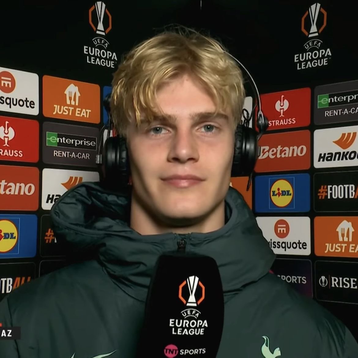 euseidisso01's tweet photo. Lucas Bergvall (Suécia ) 
Está entre os jogadores mais gatos da copa do mundo https://t.co/DZMaMBIGy8