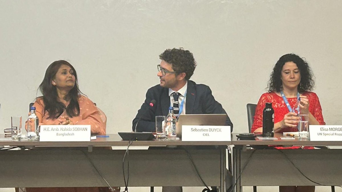 GENetwork's tweet photo. @ciel_tweets @FIANista @SRclimatechange @SRtoxics @UNUCPR @BDPM_Geneva Moderating the event, Sébastien Duyck of @ciel_tweets underscores the importance of discussing intergenerational rights against the backdrop of many intergovernmental negotiations, and of advancing the right of #FutureGenerations in different spaces. https://t.co/95iWRAmJ98