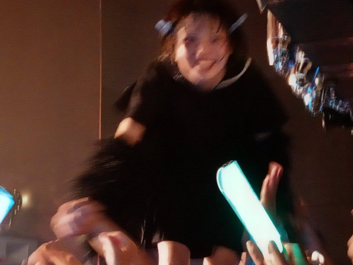 haplight's tweet photo. 『東雲こずゑ生誕祭2026 COSMICDROME』/新宿MARZ
夜の部：こずゑちゃんのダイブサーフは、ブレてる写真の方が緊張感✕高揚感がありますね〜💦　 #ベルハー https://t.co/0XLy7GMkYN