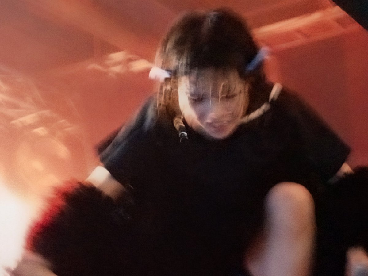 haplight's tweet photo. 『東雲こずゑ生誕祭2026 COSMICDROME』/新宿MARZ
夜の部：こずゑちゃんのダイブサーフは、ブレてる写真の方が緊張感✕高揚感がありますね〜💦　 #ベルハー https://t.co/0XLy7GMkYN