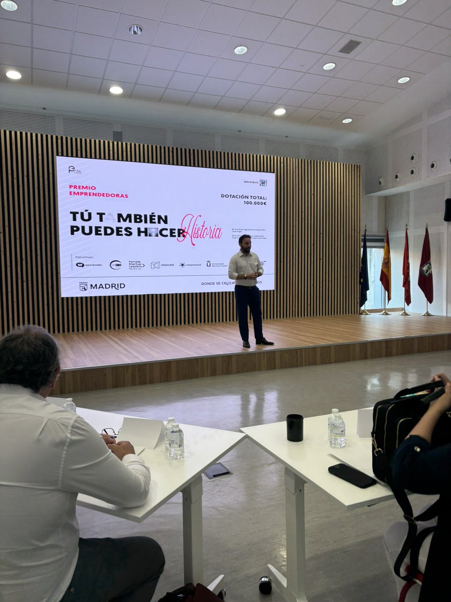 AngelNinoQ's tweet photo. La XVI edición del Premio Emprendedoras de @MADRID sigue avanzando para reconocer el mejor talento femenino.

👉 Esta semana celebramos los 'pitches' de las finalistas, un momento clave para exponer los proyectos frente al jurado profesional.

¡Mucho éxito a las candidatas! https://t.co/KWAmureR2I