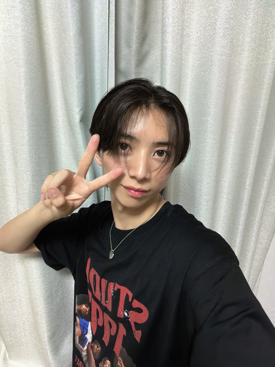 Ri0_05's tweet photo. 今日急遽の配信だったのにこんなにも沢山の方に観ていただけて嬉しかったです！✨️
ありがとうございます！🙏
また絶対配信します！🔥
 #TikTok https://t.co/gAWnQSk7R8