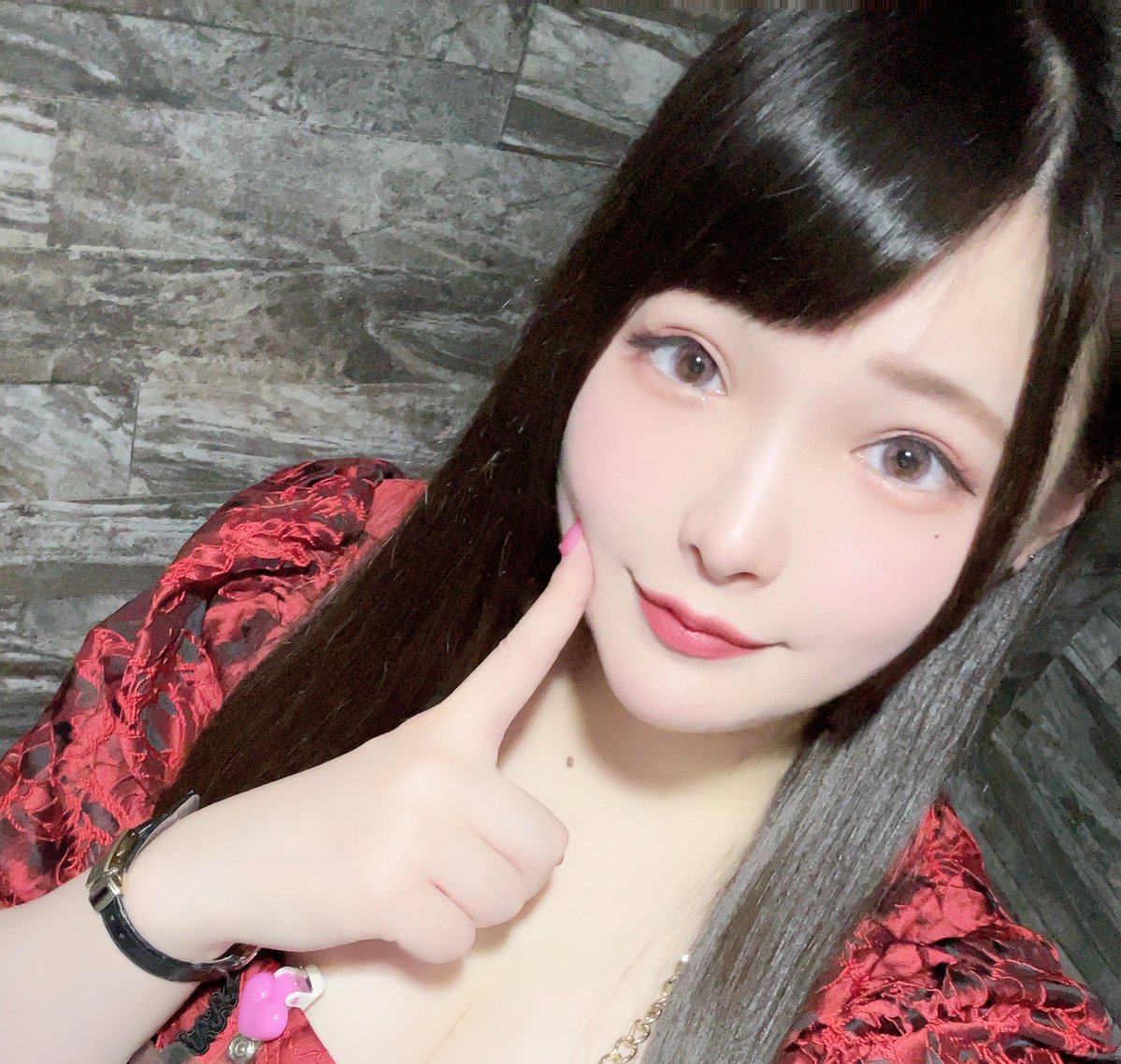 akumacafe's tweet photo. 😈本日出勤の小悪魔ちゃん😈
もちゃ@ebi__mocha 19.5-22
じゅり@PAN21064982 18-L
すゞ子@Suzuko______ 20-L
すたん@I338xcl 19-23.5
ゆかり@yukari_ebdb 18-23.5

内勤
👿くーた 18-L https://t.co/oRPeLMC5so