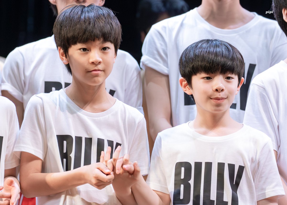 pipi_pic's tweet photo. 260621 빌리 엘리어트 홈커밍
빌리 #박지후 #조윤우

손 꼬옥 https://t.co/JmIcEIGxyo