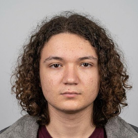 pusholder's tweet photo. Kahramanmaraş'ta okulda silahlı saldırı gerçekleştiren İsa Aras Mersinli'nin, katliamdan dört ay önce intihara kalkıştığı öğrenildi. (İsmail Saymaz) https://t.co/EGgKvloMpk
