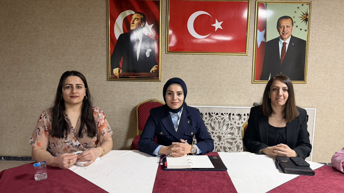 GunesHyv's tweet photo. 📍Hakkari

Azimle, heyecanla ve ortak hedefler doğrultusunda…
Kadın Kolları İl Yönetim Kurulu Toplantımızı gerçekleştirerek yol haritamızı belirledik.
Toplantımızın hayırlara vesile olmasını diliyorum
@tugbaisikercan 
@AKKADINGM 
@tulaykaynarca 
@KayaZeydin 
@zerrin_arslan 
@ZehraPurdeMuti