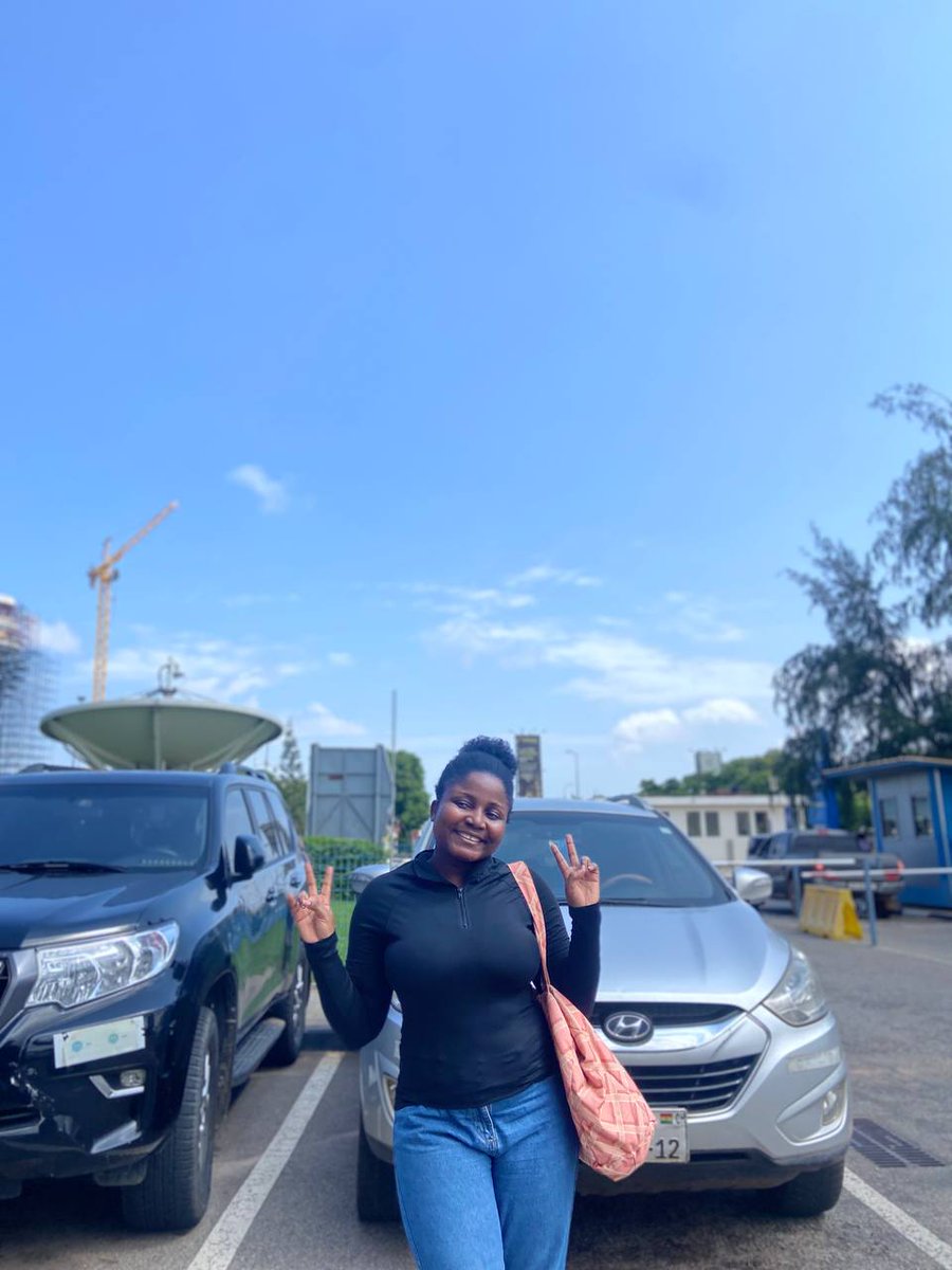 fenyo_oo's tweet photo. On today's episode of getting that engineering degree👷‍♀️🔥

Field Trip Day 1 - Ghana Civil Aviation Authority ✈️👩‍✈️ https://t.co/9kEwyRUMad