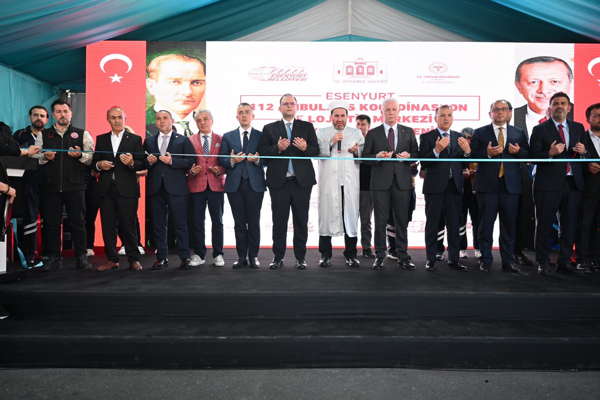 dr_aemreguner's tweet photo. Türkiye’de ilk olma özelliği taşıyan Esenyurt 112 Ambulans Koordinasyon ve Lojistik Merkezi’nin açılışını; İstanbul Valimiz Sayın Davut Gül ve Vali Yardımcımız Sayın Hasan Gözen’in katılımlarıyla gerçekleştirdik.

✅4 Acil Sağlık Hizmetleri İstasyonu (ASHİ) ve 
✅2 Yenidoğan Ambulansının yer aldığı merkez, acil sağlık hizmetlerinin sahadaki koordinasyonunu güçlendirerek vakalara daha hızlı ve etkin müdahale edilmesine, kaynakların verimli kullanılmasına ve vatandaşlara sunulan sağlık hizmetlerinin kalitesinin artırılmasına önemli katkı sağlayacak.

#SağlığınBaşkentiŞifanınAdresiİstanbul
#İstanbul