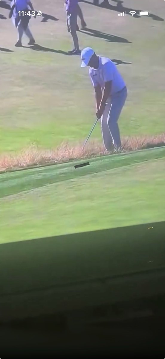 tt_keesh's tweet photo. @TonyTalksGolf @KylePorterNS Oh damn I think you’re right. Didn’t catch that. It does seem wayyyy too close to his ball. Damn. Back to despising this guy lol https://t.co/QbS4vjZUtA