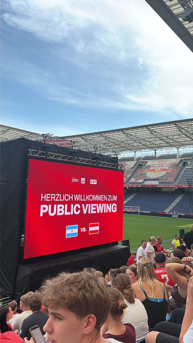 JsKy1872's tweet photo. mon eh austria 🇦🇹 https://t.co/E4YDp2vyIh