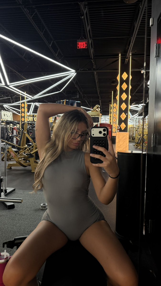 mayaynaaa's tweet photo. I workout sooo good when I think of you https://t.co/Q9htMHfejx
