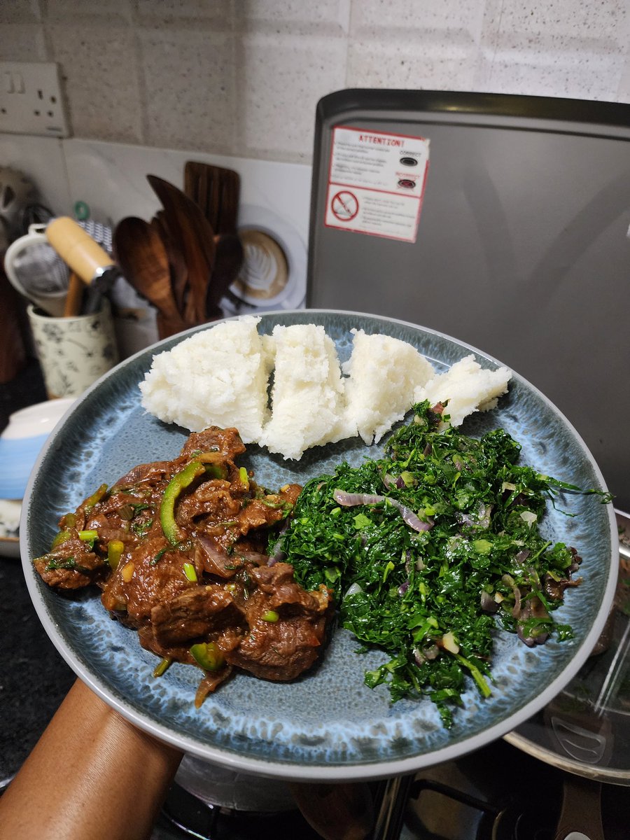 Mercynicky_'s tweet photo. Nani huyo alisema ugali haina any nutritional value?👀👀👀👀 hamjui fortified maize flour??🤔🤔🤔 https://t.co/qIGyLo4sFr