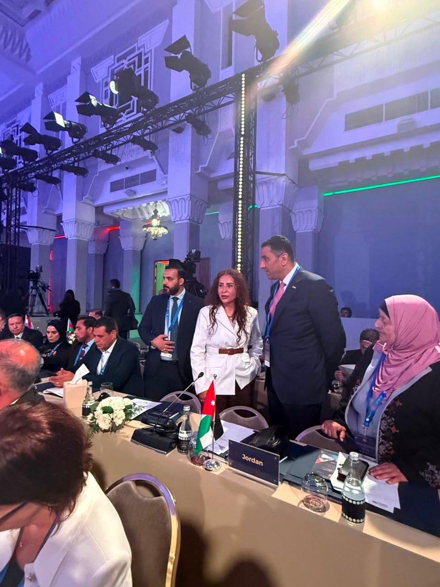 JorEmbMA's tweet photo. السفيرة @Jumanaghunaimat تشارك في أعمال الدورة الرابعة لمنتدى مراكش البرلماني الاقتصادي للمنطقة الأورو-متوسطية والخليج، الذي انعقد بمدينة مراكش تحت الرعاية السامية لصاحب الجلالة الملك محمد السادس. https://t.co/ItxHtP4H3P
