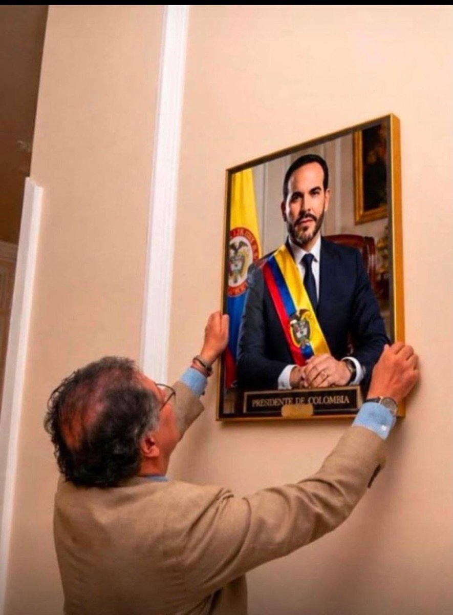 derestreppo's tweet photo. Petro al escondido: 
ya que hptas, #firmesporlaplata 
🫡🇨🇴 https://t.co/atvf7IwMKP