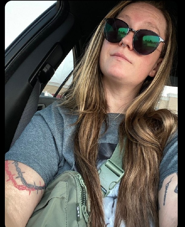 lelamichelle445's tweet photo. Get another job so you can afford me https://t.co/I7DYsfKrsd