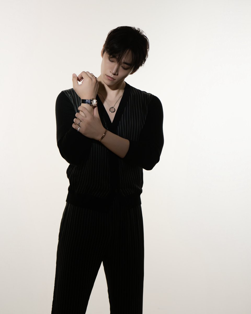 LeeJunhoMY's tweet photo. 260622 Weverse 
LEE JUNHO | MEN Noblesse X Chopard Behind Moments 📸

🔗 https://t.co/gPRGDCfVcu

#LEEJUNHO #이준호 #李俊昊 #イジュノ
#03Collective #03CLTV https://t.co/Si99HZPebP