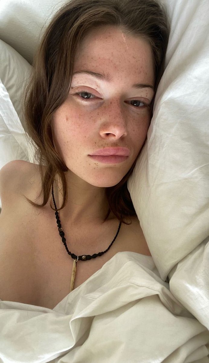 smokefrompiper's tweet photo. best sleep ever actually https://t.co/UUObFjjEGl