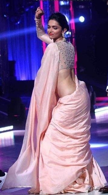 zoneactress01's tweet photo. the famous public mai rnd ki taram mujra kharne wali mujra rnd Cheepik@ https://t.co/Gzm5mJkSdy