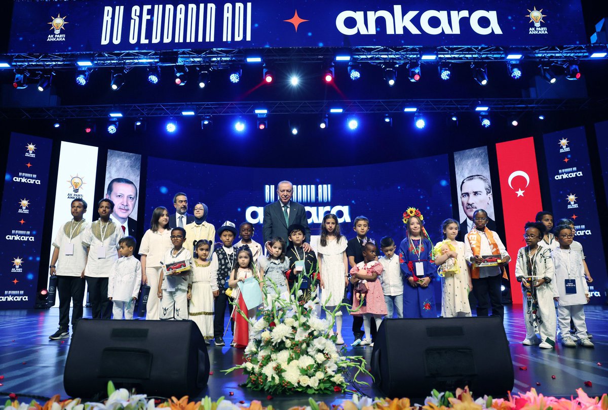 turgutaltinok06's tweet photo. Genel Başkanımız ve Cumhurbaşkanımız Sayın Recep Tayyip Erdoğan’ın teşrifleriyle gerçekleştirilen AK Parti Ankara Teşkilat Buluşması’na katıldık.

AK Parti ailemize katılan Haymana Belediye Başkanımız Sayın Levent Koç’u tebrik ediyorum.Birlik ve beraberlik içerisinde Haymana’mıza ve Ankara’mıza güzel hizmetler kazandıracağına yürekten inanıyorum.

Türkiye Yüzyılı hedeflerimiz doğrultusunda, milletimize hizmet yolunda aynı inanç ve kararlılıkla durmadan, yorulmadan çalışmaya devam edeceğiz. 🇹🇷