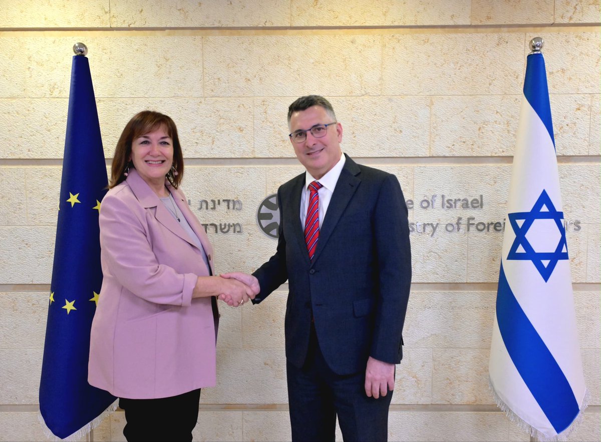 gidonsaar's tweet photo. Good meeting today in Jerusalem with EU Mediterranean Commissioner @dubravkasuica.

Israel values its relationship with Europe, and believes in comprehensive, honest, and open dialogue. But dialogue cannot mean one side dictating political positions to the other, especially on issues at the heart of our existence.

We appreciate greatly the Commissioner’s work to promote partnerships between Europe and our region.