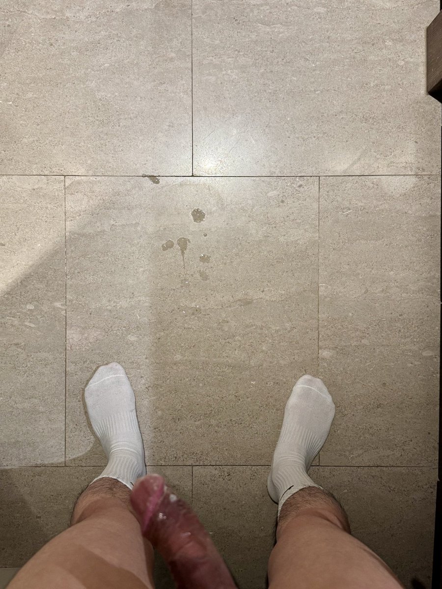 eliottwww's tweet photo. 💦💦💦
#白襪 https://t.co/NaRJUjC4EC