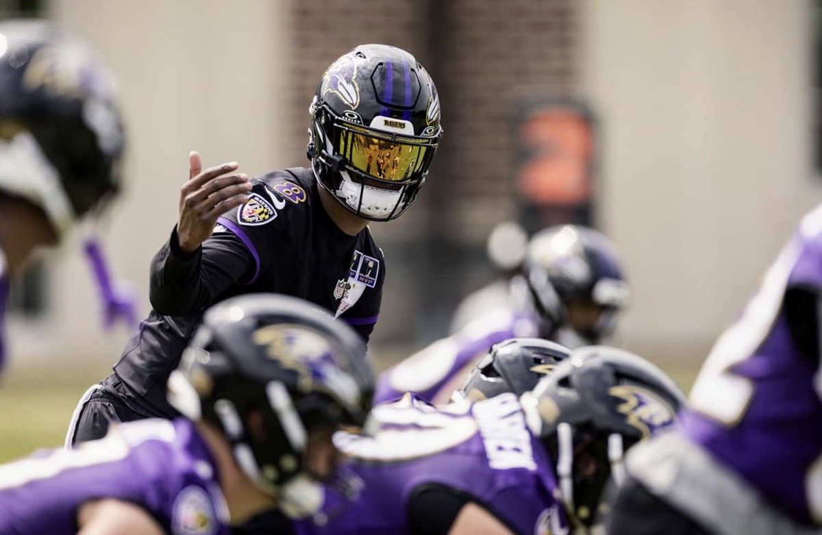 SleeperRavenss's tweet photo. Football is almost back. 👀

Ravens rookies report to training camp on July 24, with veterans set to arrive on July 28.

The countdown to football season is officially on. 🐦‍⬛ https://t.co/Pv5wJUEb10