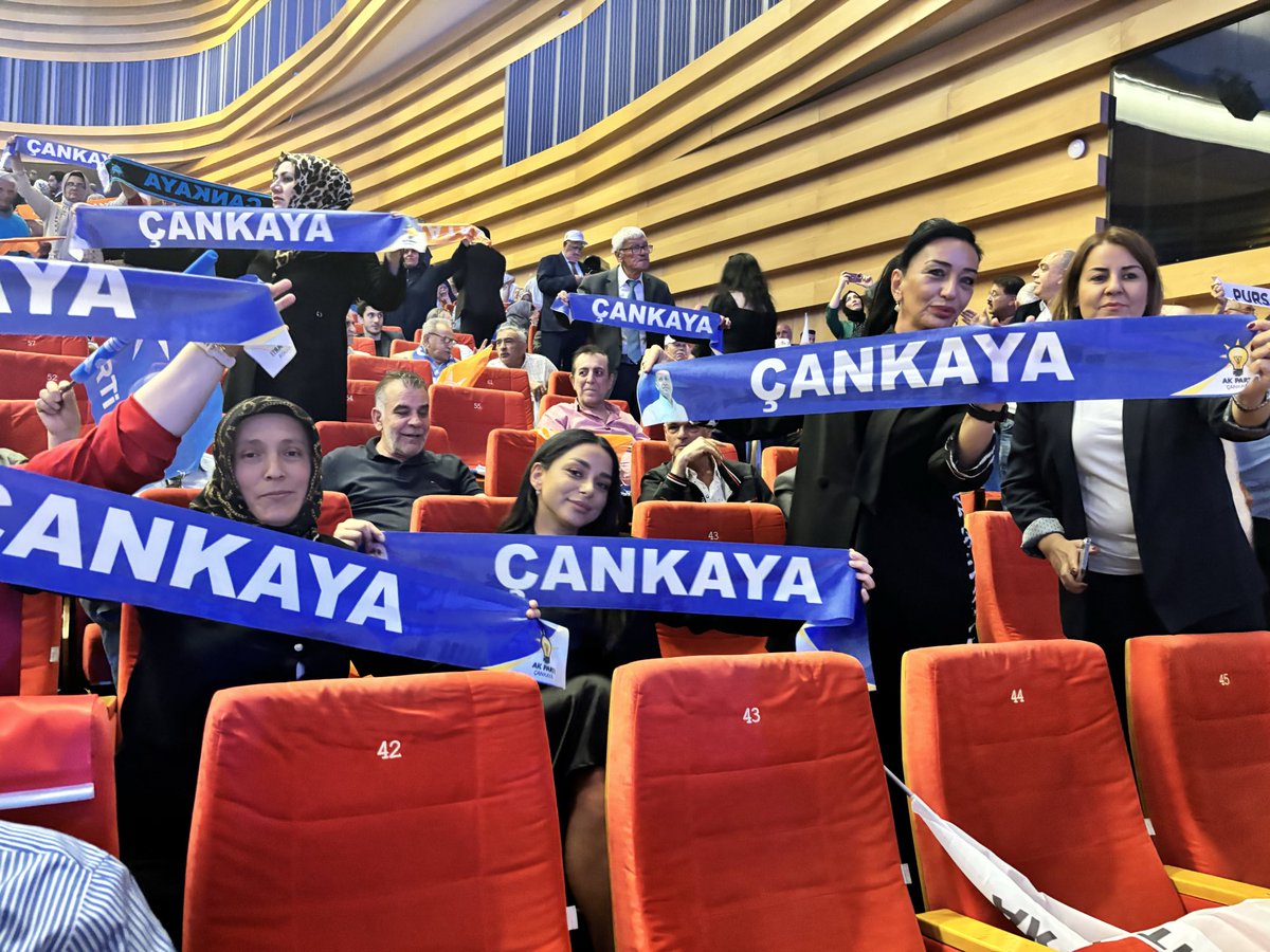 akcankayakadin1's tweet photo. 📍ATO Congresium

Genel Başkanımız ve Cumhurbaşkanımız Sayın @RTErdogan’ın teşrifleriyle Ankara İl Başkanlığımızın düzenlediği Teşkilat Buluşması’na, İlçe Kadın Kolları Başkanımız Sayın @deryakaytan8405 ve teşkilatımız ile katılım sağladık.

Bu sevdanın adı Ankara. 🇹🇷 https://t.co/HonWg0nWXi