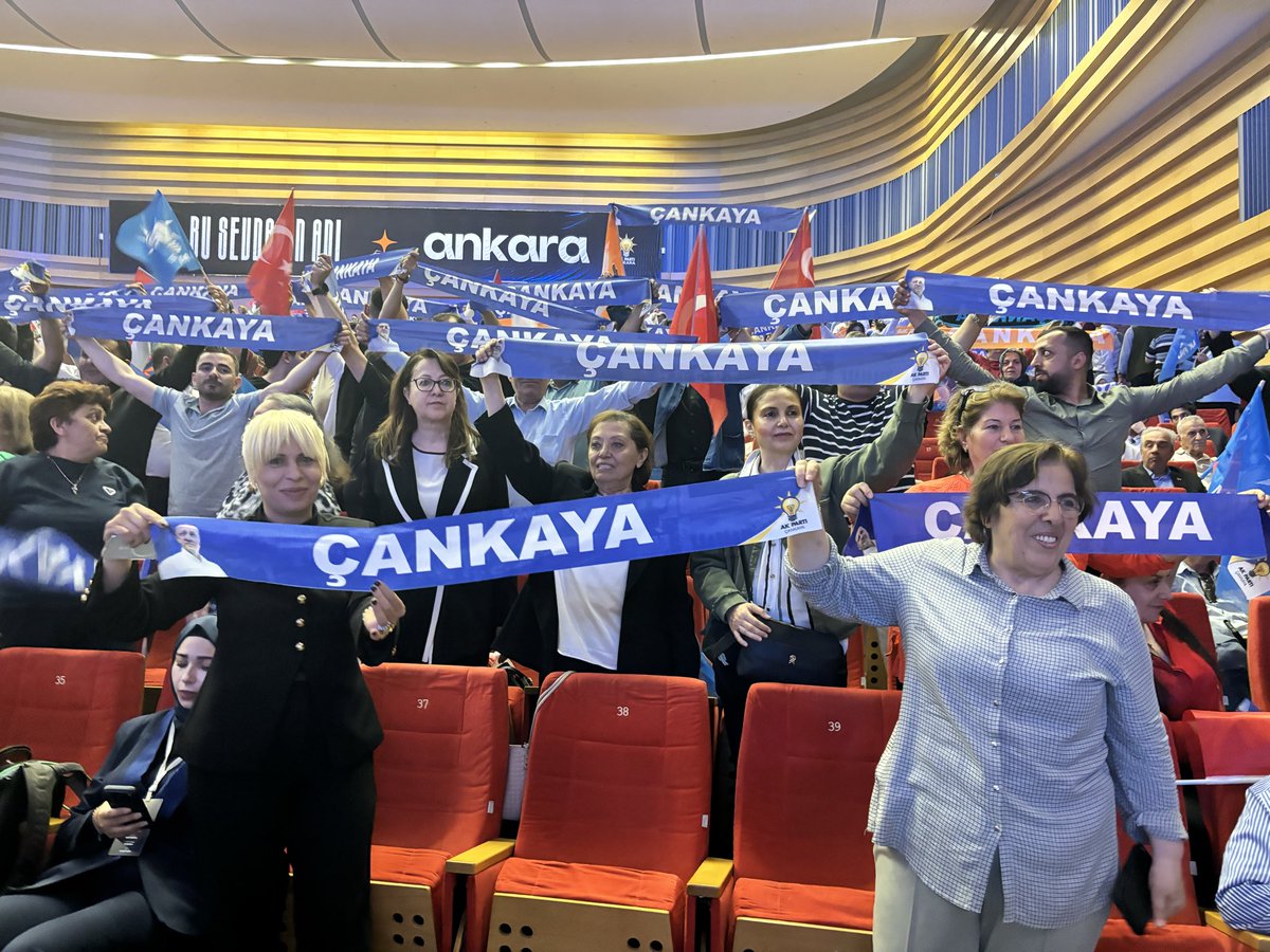 akcankayakadin1's tweet photo. 📍ATO Congresium

Genel Başkanımız ve Cumhurbaşkanımız Sayın @RTErdogan’ın teşrifleriyle Ankara İl Başkanlığımızın düzenlediği Teşkilat Buluşması’na, İlçe Kadın Kolları Başkanımız Sayın @deryakaytan8405 ve teşkilatımız ile katılım sağladık.

Bu sevdanın adı Ankara. 🇹🇷 https://t.co/HonWg0nWXi