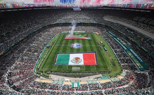 rafa_logo's tweet photo. LA OPORTUNIDAD. ¿La presidenta Sheinbaum desaprovechó la oportunidad de asistir a la inauguración de la Copa Mundial de Futbol y representar a México ante los ojos del planeta? Depende de la perspectiva desde donde se mire. 
https://t.co/G5am7jOvg4
#CartasDeUnDiscursero https://t.co/GeRUpOEzwb