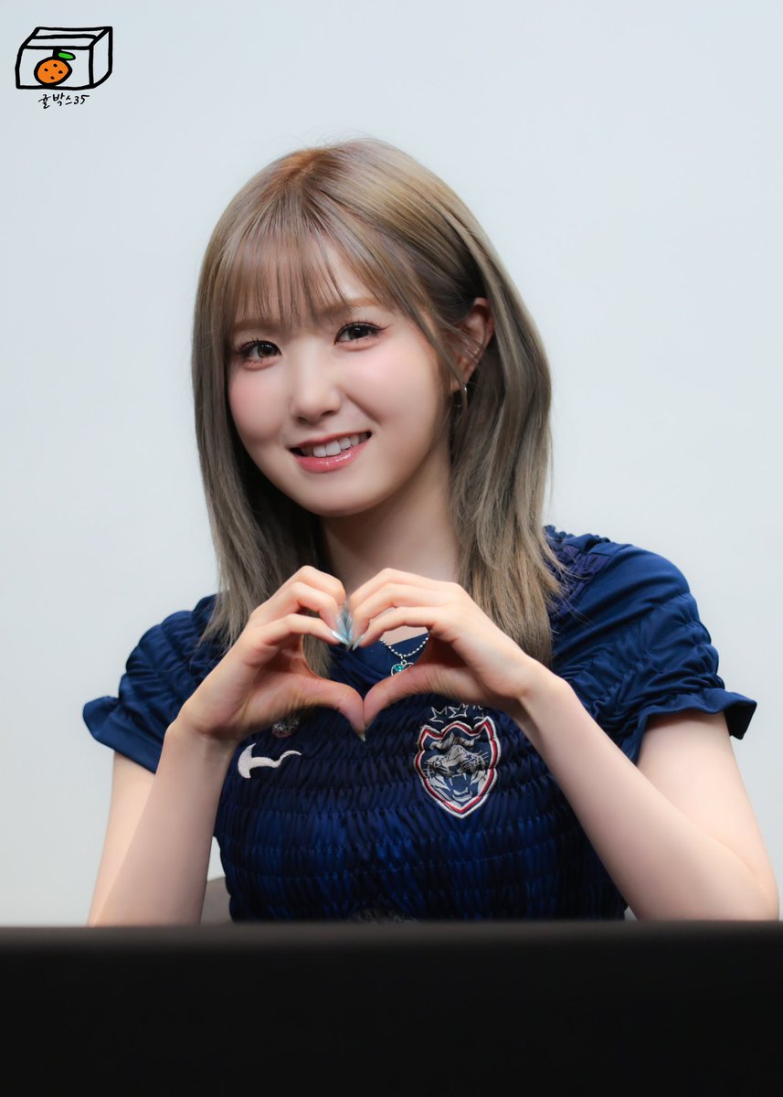Mikan_Box35's tweet photo. 260619
Fromm HQ
아트홀샤인

💛

#本田仁美 #SAYMYNAME #세이마이네임 
#히토미 #HITOMI #SMN_OurVibe https://t.co/lPGJfeaHQZ