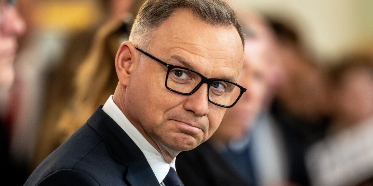 m_liberted's tweet photo. Panie Andrzeju jak tam mija czas na śmietniku historii? Warto było? https://t.co/XjsW5ME5Xc