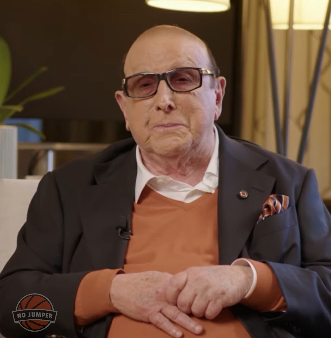 nojumper's tweet photo. Clive Davis, the music executive who founded Arista Records and J Records and helped shape the careers of Whitney Houston, Bruce Springsteen, Aretha Franklin, Carlos Santana, Janis Joplin, Alicia Keys, Carrie Underwood, and many others, died at his home in New York City. He was 94.