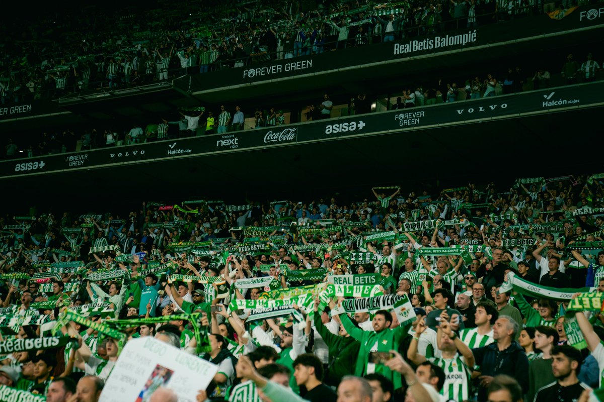Pepelias17_'s tweet photo. 🟢⚪️ El Betis atiende una queja de los socios sobre los abonos bonificados 

🏟️👀 El club verdiblanco contabilizará, de manera excepcional, aquellos carnets cedidos al club en las 24 horas anteriores al partido, aunque no fueran luego vendidos, pese a que era obligatorio hacerlo antes

https://t.co/ME8YtXT46q a través de @MundoBetis_
