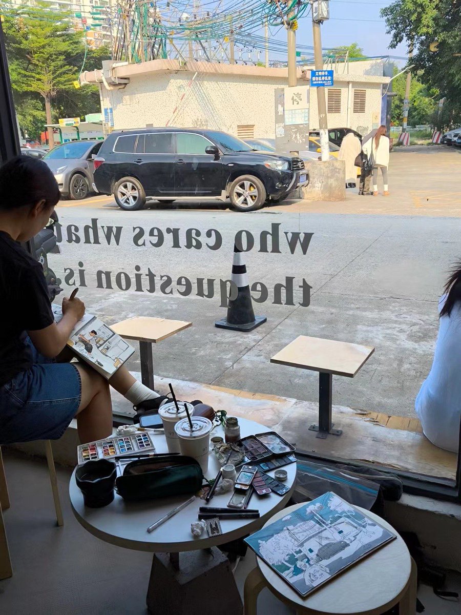 Elya46980882's tweet photo. Dive into 30 mins of sketching messy city cafe corners today—no rules, just pencils and the smell of fresh coffee. Art is just fun, not a test! https://t.co/uouOCre0iA