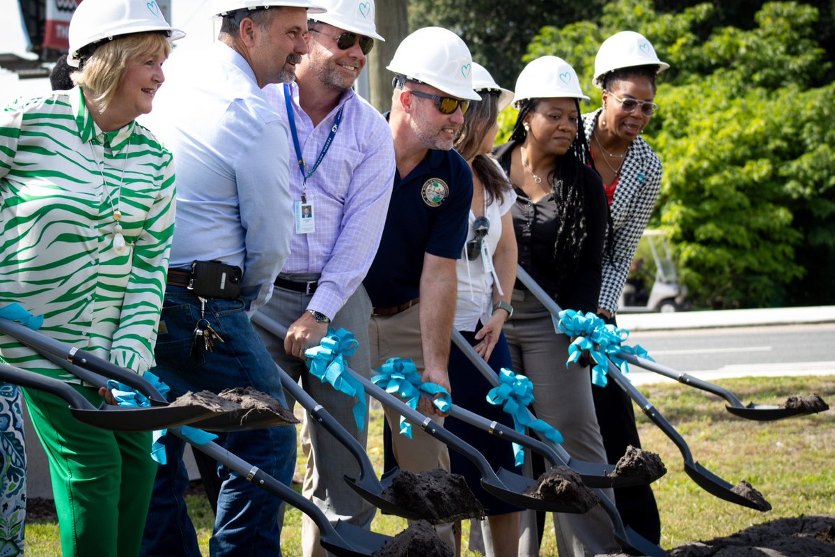 CFHealthNews's tweet photo. Congratulations to Central Florida Health Care on the recent groundbreaking ceremony for their new location in Dundee!
https://t.co/dWKXTe5Xbh https://t.co/CfYpxKk2r8