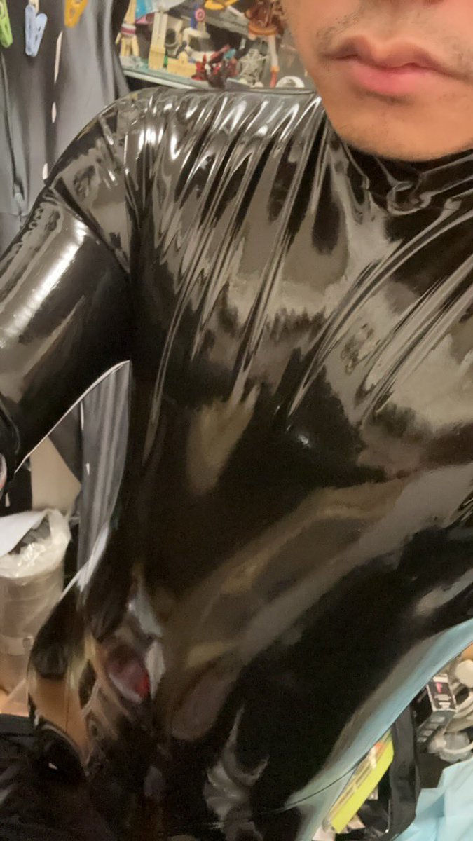 Xlll_241's tweet photo. Latex drone online https://t.co/QxNc0kS1RH