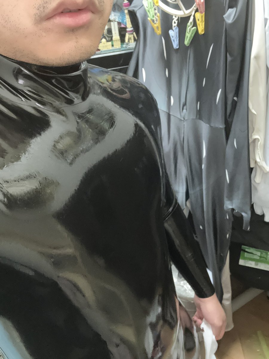 Xlll_241's tweet photo. Latex drone online https://t.co/QxNc0kS1RH
