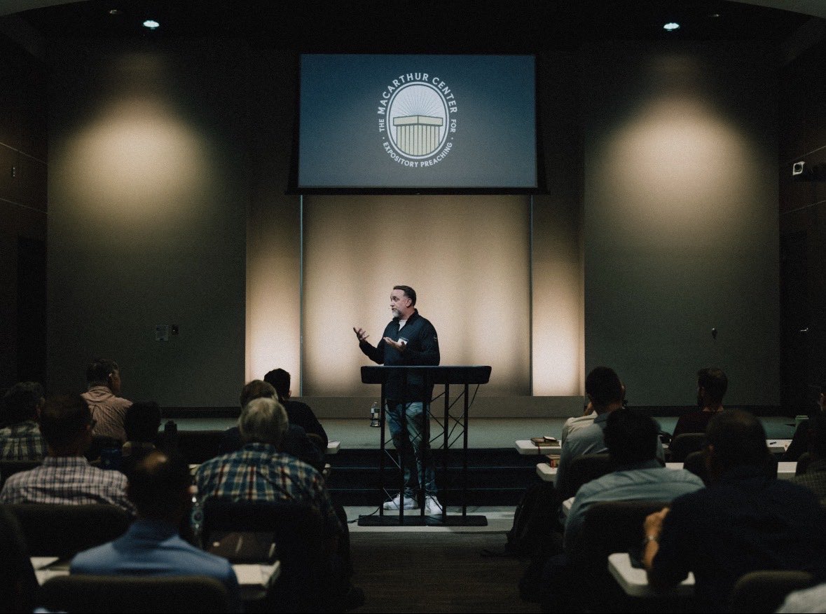 MastersSeminary tweet picture