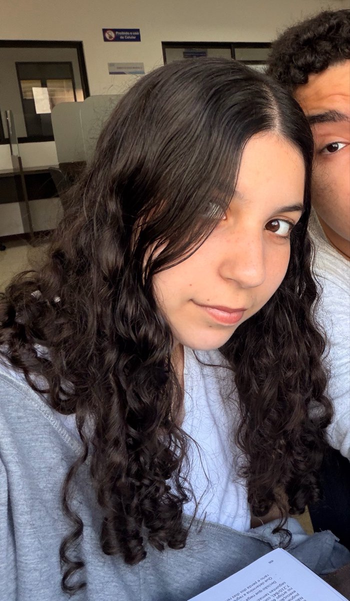 hwangville's tweet photo. pessoal do the sims #TheSims, eu preciso de ajuda. eu queria usar um cabelo na minha sim que fosse parecido com o meu(obviamente o the sims não tem), mas eu não estou conseguindo achar nos conteúdos customizados também. quando é um pouco parecido parece babyliss ou é ondulado :/ https://t.co/dc263VWARm