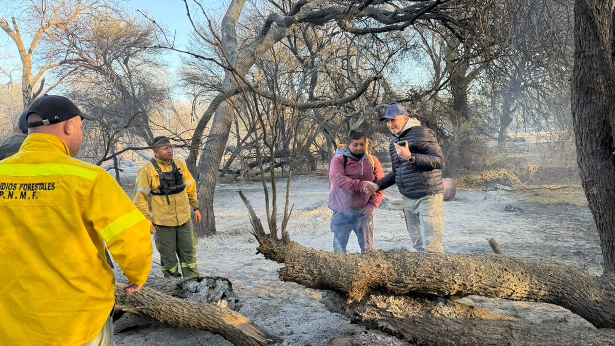 DefCivilSalta's tweet photo. Realizaron relevamientos y recorridos preventivos en zonas afectadas por los incendios en Cafayate

https://t.co/PEP2QWcUbx https://t.co/CxdB4ASQnm