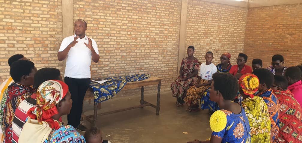 Merankabandi2's tweet photo. Ds le cadre de prévent° des risques EAS/HS, le @Merankabandi2 organise, ce 22 juin 2026, sur la colline #Nyuro, zone #Gisagara, commune #Gisagara de @BuhumuzaProvinc 1 séance de Consultat° participative avec les femmes pr identifier l points de risques EAS/HS/VBG liés au projet. https://t.co/xjqJQZpUUd