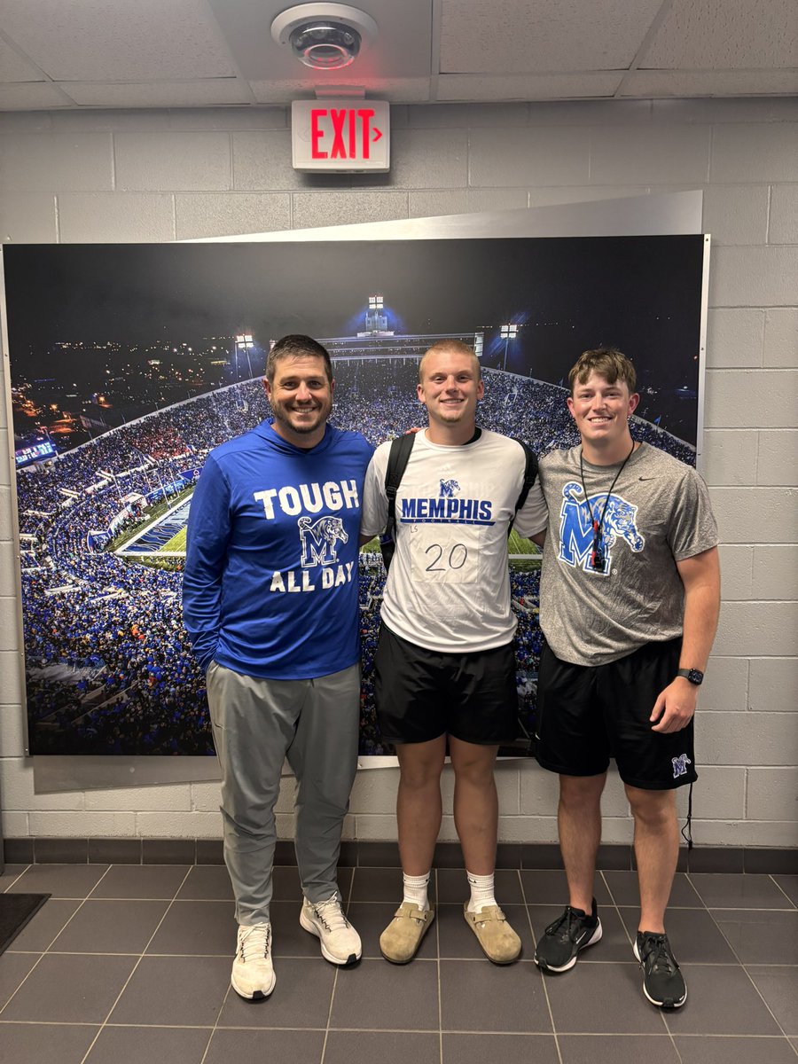brixtondorris's tweet photo. I had a great time working out at @MemphisFB the other day!! Thank you too @CoachCIngram and @Coach_Conner for the invite!! Can’t wait to stay in touch and get back on campus! @CoachBLoveless9 @MattOverton_LS @dorris53 @WardDorris2 @OnTopAthletics @615Preps @CoachJDWhite @CoachTillman_ @CoachGallantST @CoachScottBoone @CoachRyan_Smith