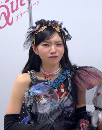 JanosIchwan's tweet photo. And i'm not gonna lie Miu🤍, Moka🩵, and Mona🩷 reaction before gets miu card is soooo cute and funny
and finally Rinka💜 pull's miu card she's so happy to get miu card
they're sooooo adorable 🫶🫶🫶🫶
#horrorqueen
#ファントムシータ https://t.co/r9uqTsnJ53