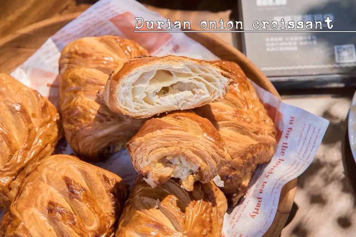 MilitaoDiih's tweet photo. Just had the most buttery, flaky croissant at that tiny café on 5th St  Worth the 20-minute wait—my new go-to weekend spot! https://t.co/XQp26JtTyz